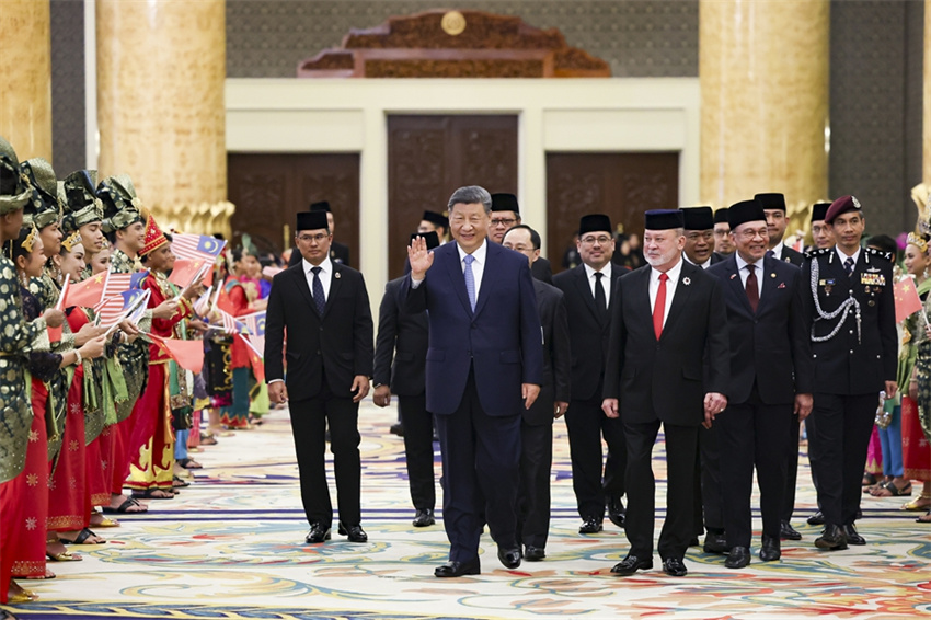Xi Jinping pede esforços conjuntos para construir uma comunidade estratégica China-Malásia de alto nível com futuro compartilhado