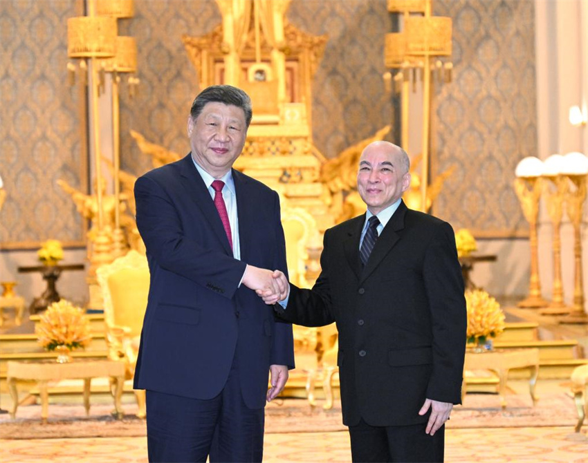 Xi Jinping diz que China e Camboja estabeleceram modelo de igualdade, confiança mútua e cooperação ganha-ganha entre países de diferentes tamanhos