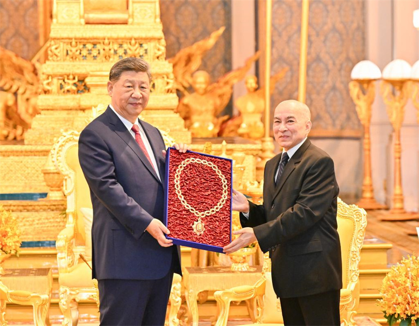 Xi Jinping diz que China e Camboja estabeleceram modelo de igualdade, confiança mútua e cooperação ganha-ganha entre países de diferentes tamanhos