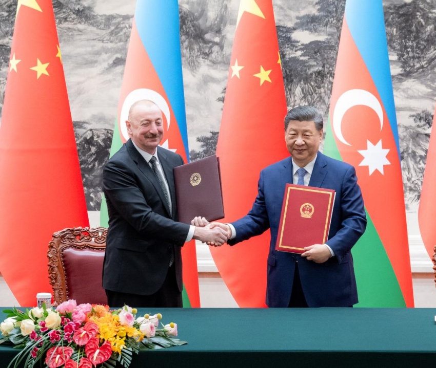 China e Azerbaijão estabelecem parceria estratégica abrangente