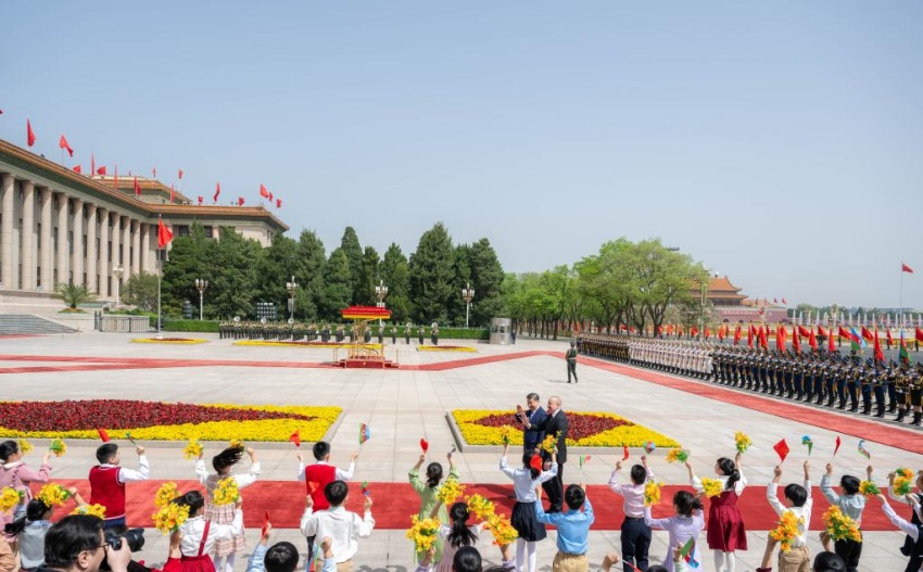 China e Azerbaijão estabelecem parceria estratégica abrangente