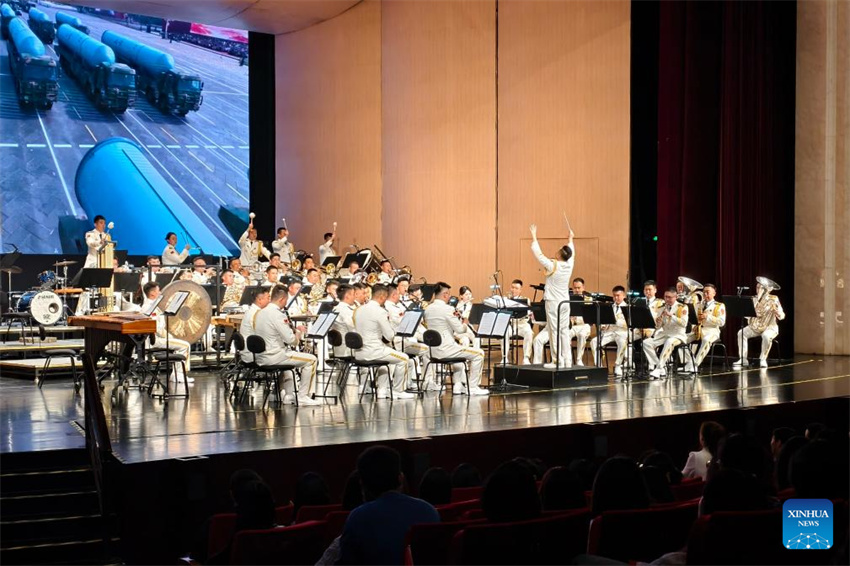 Marinha do Exército de Libertação Popular da China comemora seu 76º aniversário