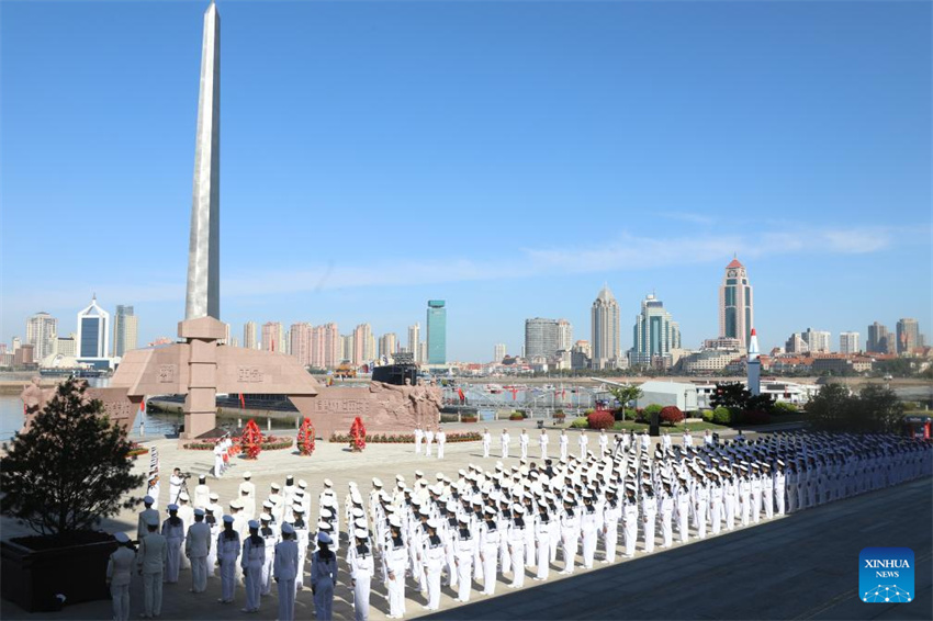 Marinha do Exército de Libertação Popular da China comemora seu 76º aniversário