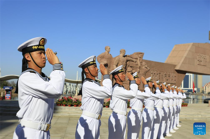 Marinha do Exército de Libertação Popular da China comemora seu 76º aniversário