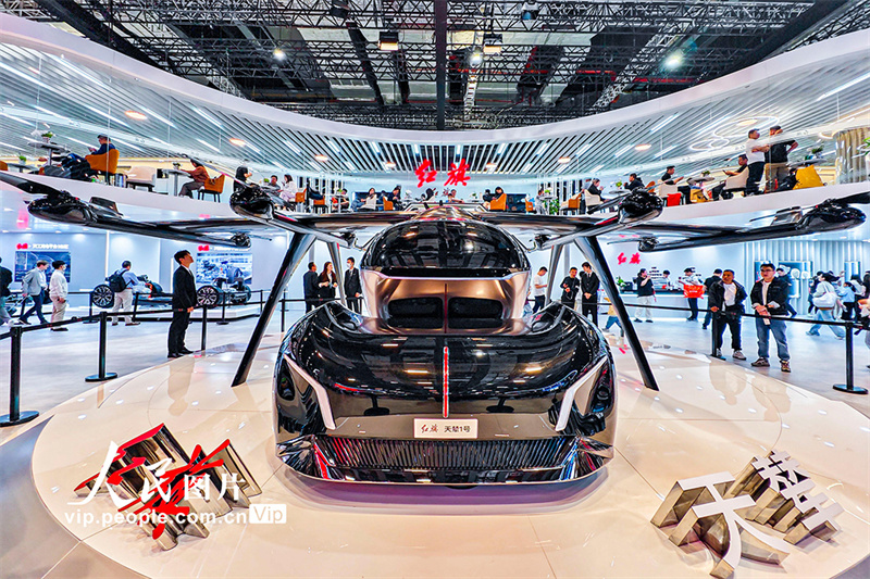 Salão do Automóvel de Shanghai atinge pico diário de 150 mil visitantes