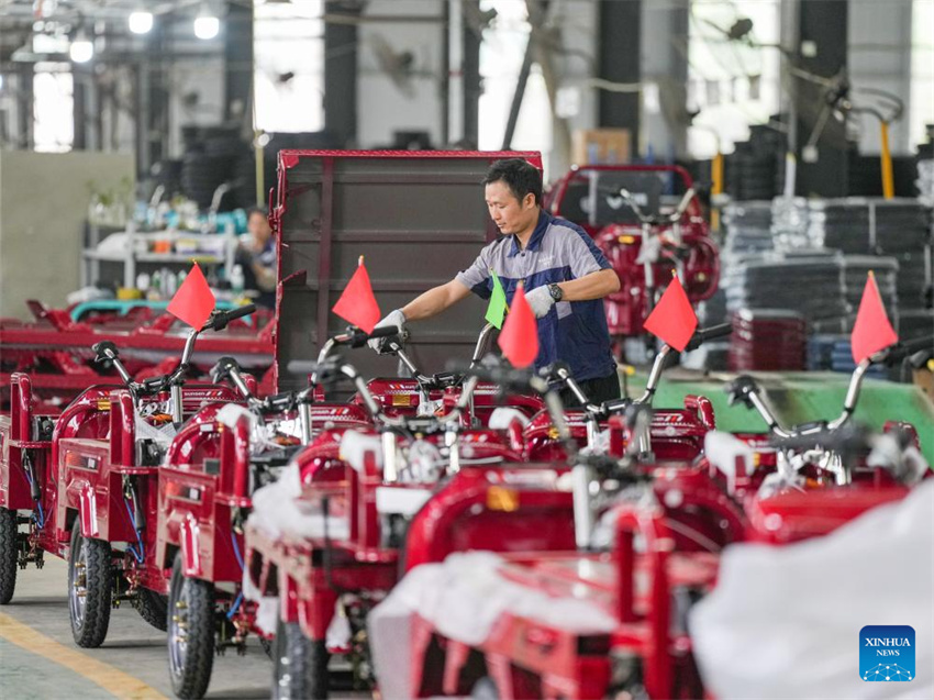 PME de tecnologia em Sichuan vê crescimento na exportação de triciclos elétricos