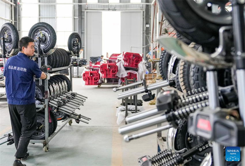 PME de tecnologia em Sichuan vê crescimento na exportação de triciclos elétricos