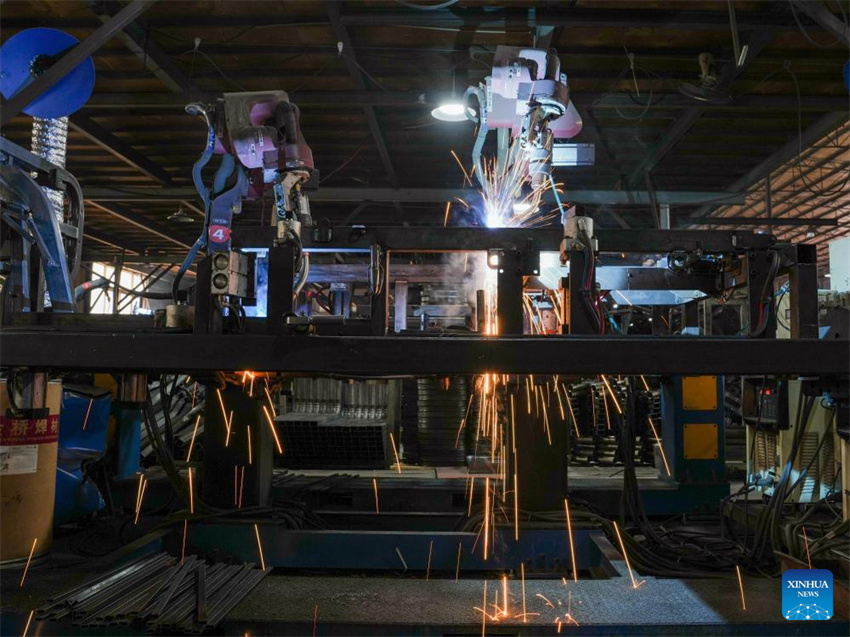 PME de tecnologia em Sichuan vê crescimento na exportação de triciclos elétricos