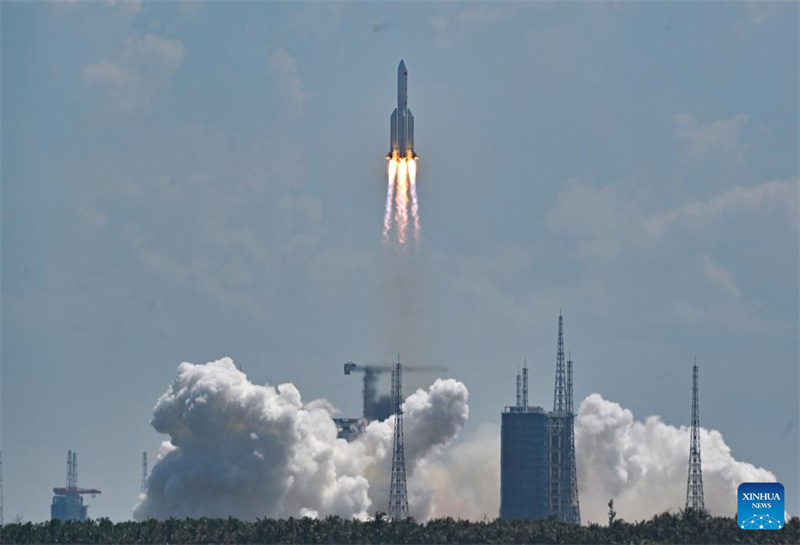 China lança novo grupo de satélites de internet