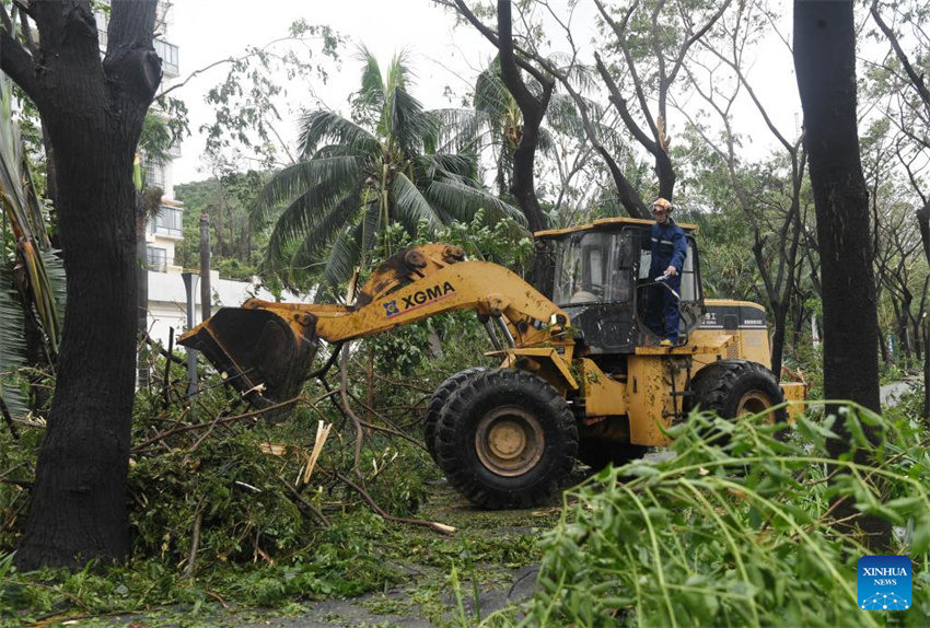Tufão Kajiki passa por província de Hainan afetando mais de 100.000 pessoas