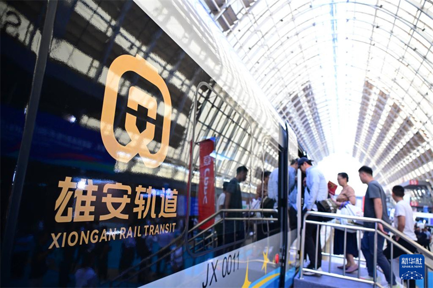 Trem urbano inteligente de padrão chinês estreou em Qingdao e será utilizado na Linha Expressa Beijing-Xiong'an