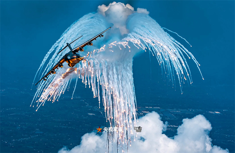 Força Aérea Chinesa lança superprodução visual
