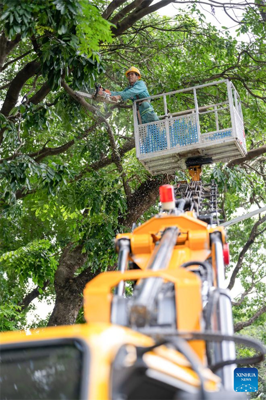 Sul da China se prepara para supertufão Ragasa