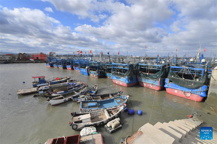 Sul da China se prepara para supertufão Ragasa