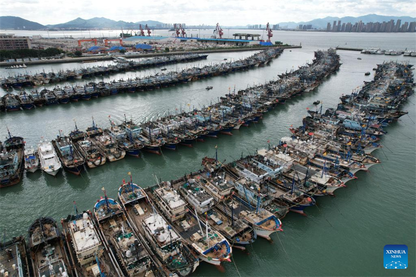 Sul da China se prepara para supertufão Ragasa