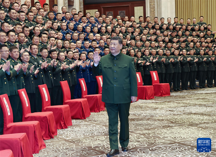 Xi Jinping pede esforços concertados para melhor construir uma bela Xinjiang