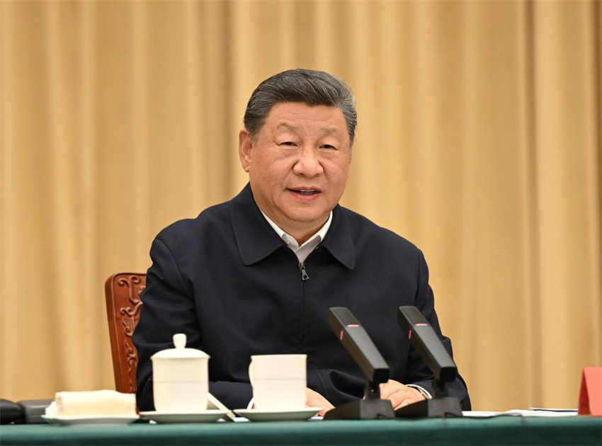 Xi Jinping enfatiza construção de Xinjiang moderna socialista