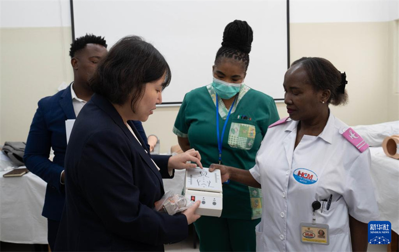 China inaugura centro de treinamento em práticas clínicas em hospital de Moçambique