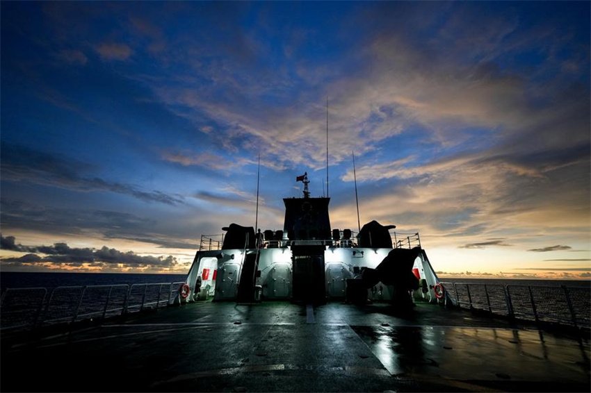 Guarda Costeira Chinesa realiza patrulhas policiais no Mar da China Meridional