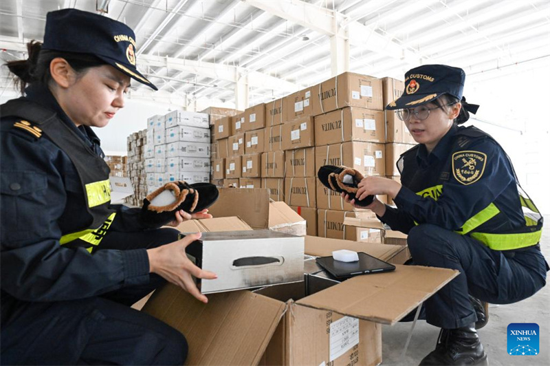 Xinjiang avança como porta de entrada para a abertura da China