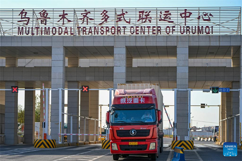 Xinjiang avança como porta de entrada para a abertura da China