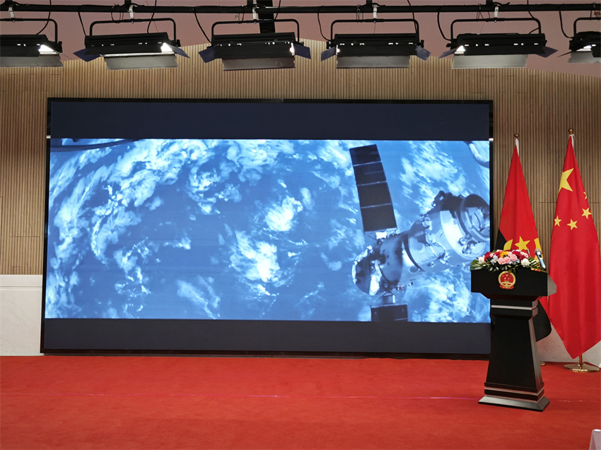 Trailer do filme “Shen Zhou 13” é exibido em recepção da Embaixada da China em Angola pelo Dia Nacional