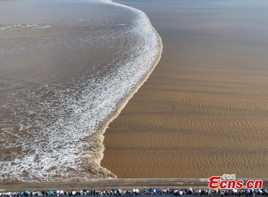 Rio Qiantang entra na melhor temporada de observação de marés