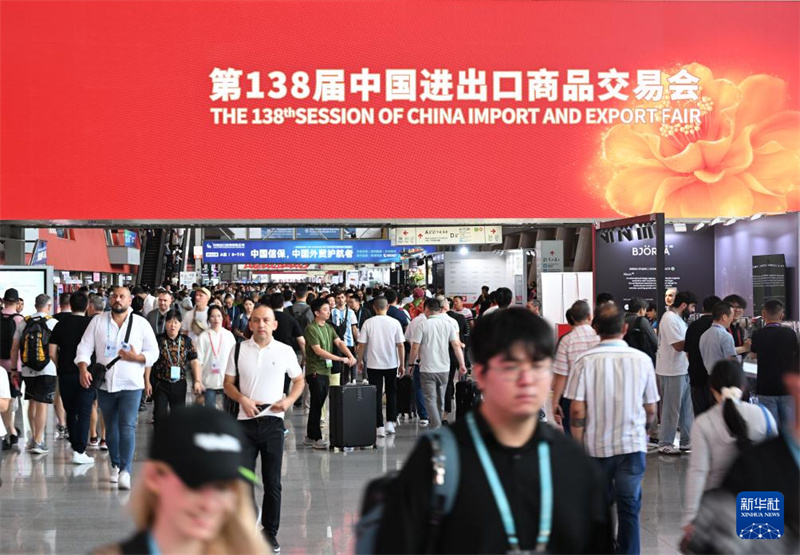 Feira de Cantão começa no sul da China com número recorde de expositores e compradores