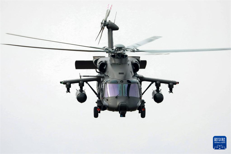 Equipamentos do Exército em exibição na 7ª Exposição Internacional de Helicópteros de Tianjin