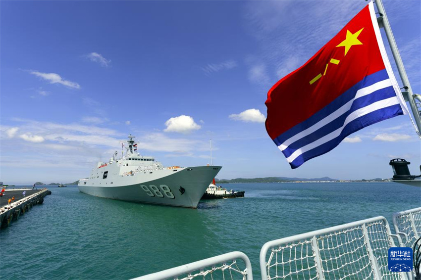Navios da Marinha do Exército de Libertação Popular da China chegam à Tailândia para visita de cortesia