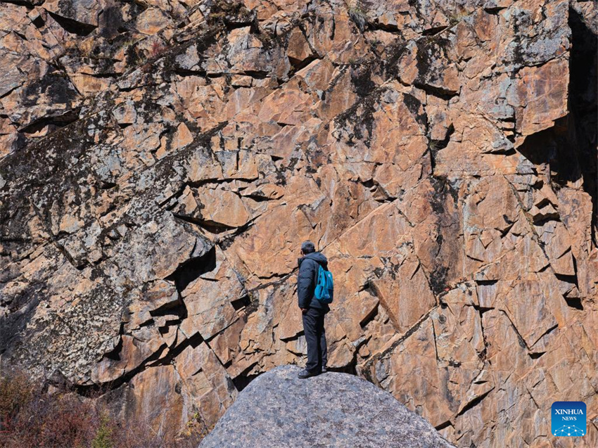 Galeria: pinturas rupestres de 8.000 anos em Sichuan, sudoeste da China