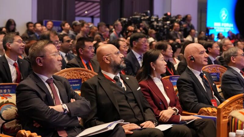 Fórum global explora modernização de Xizang