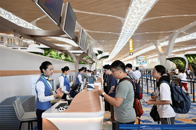 Aeroporto Baiyun de Guangzhou inaugura Terminal 3 e quinta pista