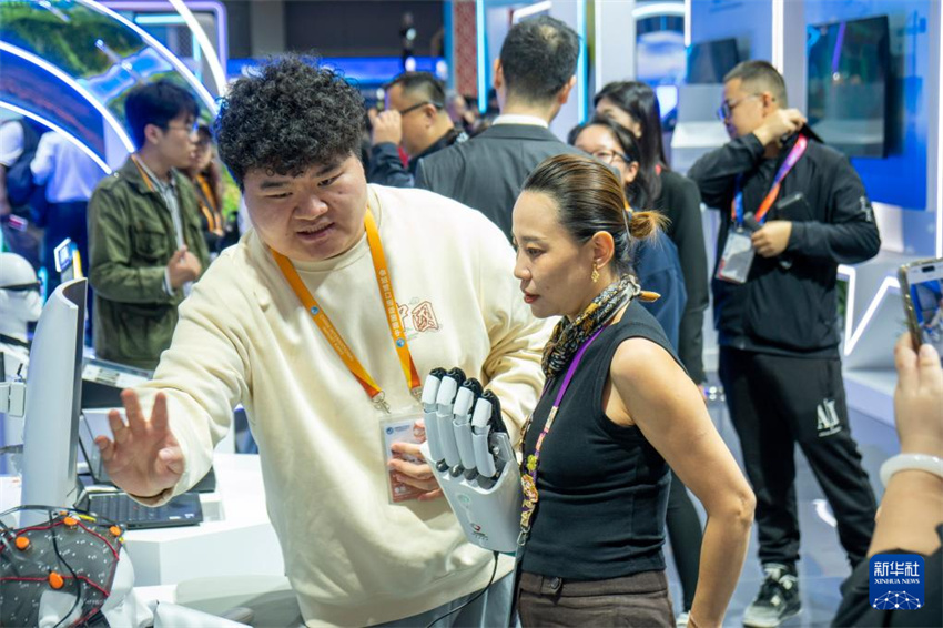 Galeria: Pavilhão da China na Exposição Internacional de Importação da China