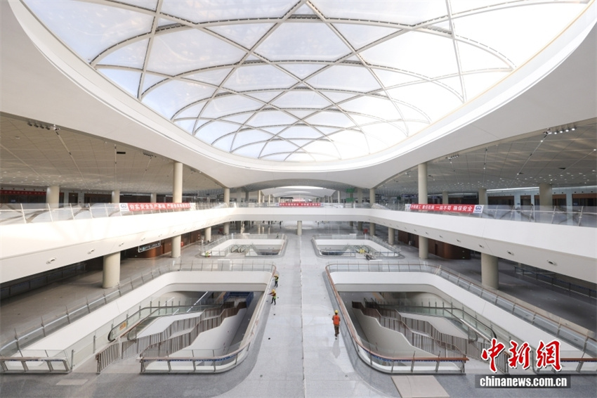 Estação do Centro Administrativo Municipal de Beijing prestes a ser inaugurada