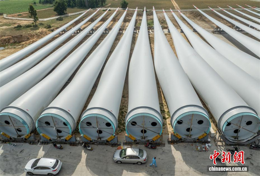 Visita à maior base de produção de pás de turbinas eólicas do mundo em Hainan