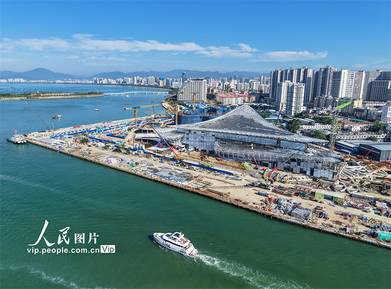 Hainan: construção de projetos-chave do Porto de Livre Comércio avança rapidamente
