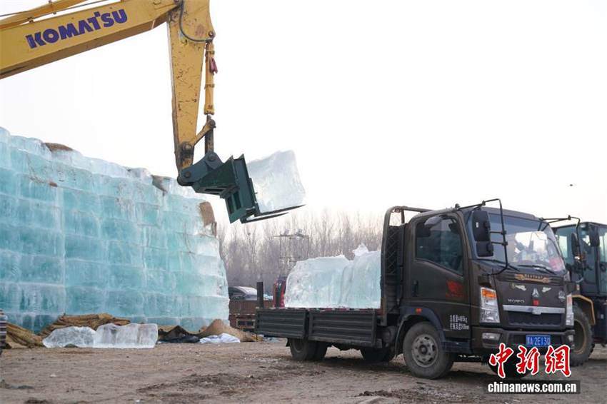 27º Harbin Ice and Snow World arranca com a utilização de 200 mil metros cúbicos de gelo armazenado
