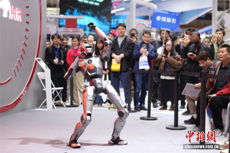 Exposição Mundial de Manufatura Inteligente de 2025 inaugurada em Nanjing com infinidade de robôs