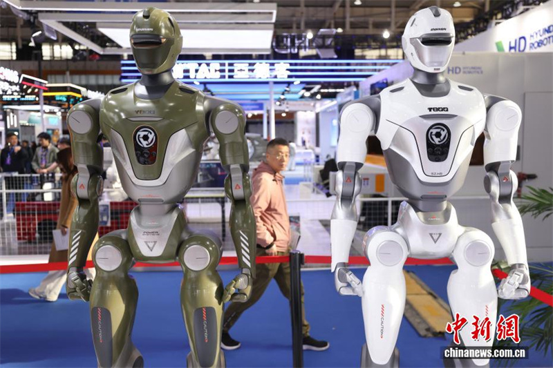 Exposição Mundial de Manufatura Inteligente de 2025 inaugurada em Nanjing com infinidade de robôs