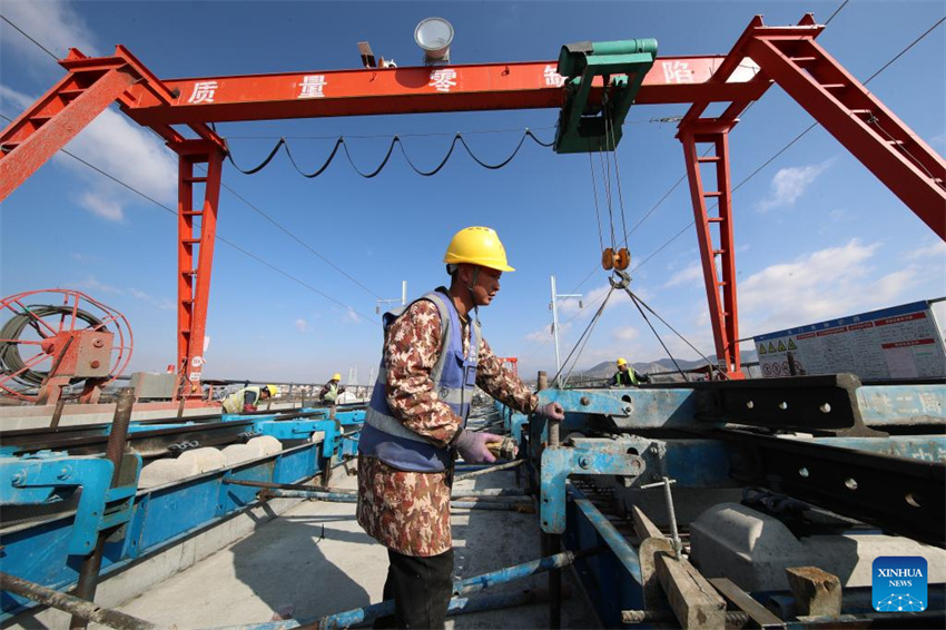 Ferrovia de alta velocidade Chongqing-Kunming está em construção