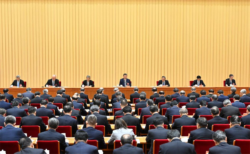 China realiza Conferência Central de Trabalho Econômico para planejar 2026