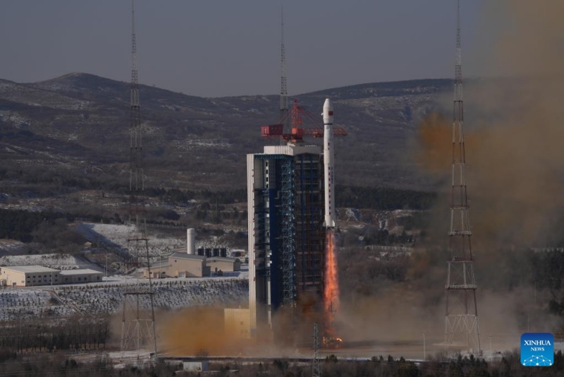 China lança novo satélite