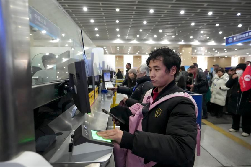 Porto fronteiriço entre China e Mongólia registra aumento no tráfego transfronteiriço