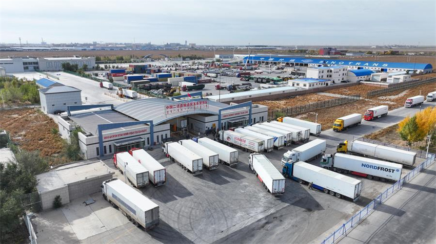 Porto fronteiriço entre China e Mongólia registra aumento no tráfego transfronteiriço