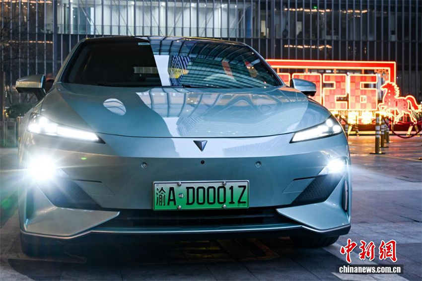 Primeiro veículo de condução autônoma de nível L3 da China entra em circulação em Chongqing