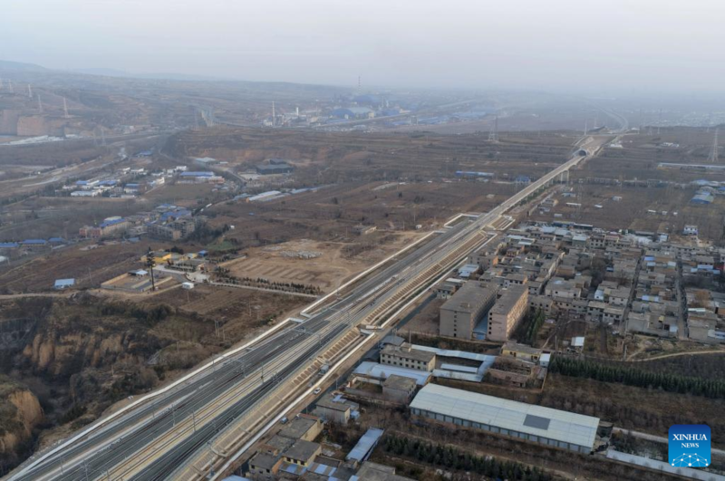 Ferrovia de alta velocidade Xi’an–Yan’an entrará em operação