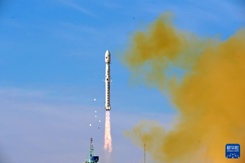 China lança novo satélite