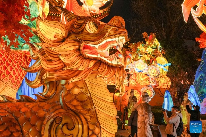 Clima de Ano Novo toma conta de Nanjing, no leste da China