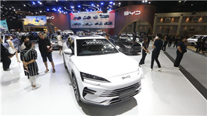 BYD supera Tesla nas vendas de veículos elétricos em 2025A principal fabricante chinesa de veículos de nova energia BYD vendeu cerca de 2,26 milhões de veículos elétricos (VEs) em 2025, superando a Tesla em vendas globais de VEs no ano passado.